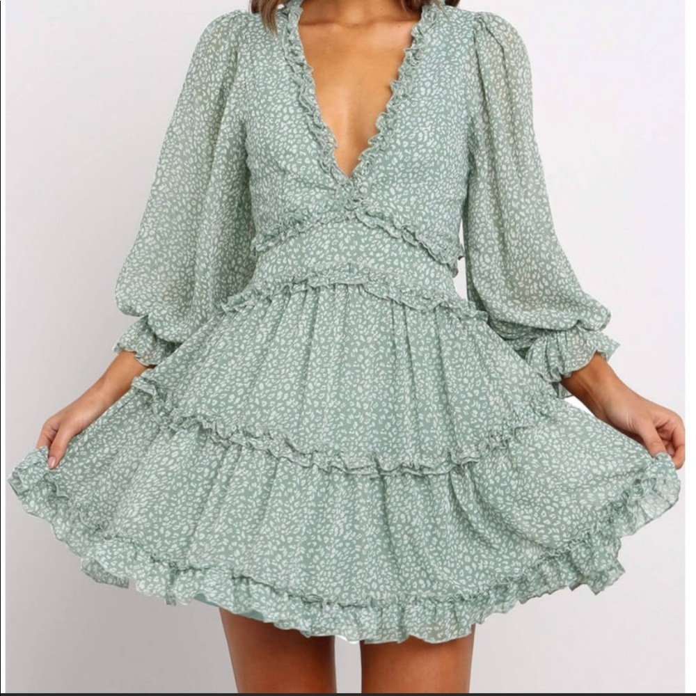 Ruffle, open back dress, NWOT